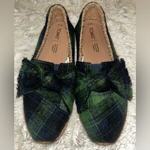 TOMS Women's Green & Black Plaid Slip-On Shoes